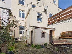 Photo 19- click for photo gallery